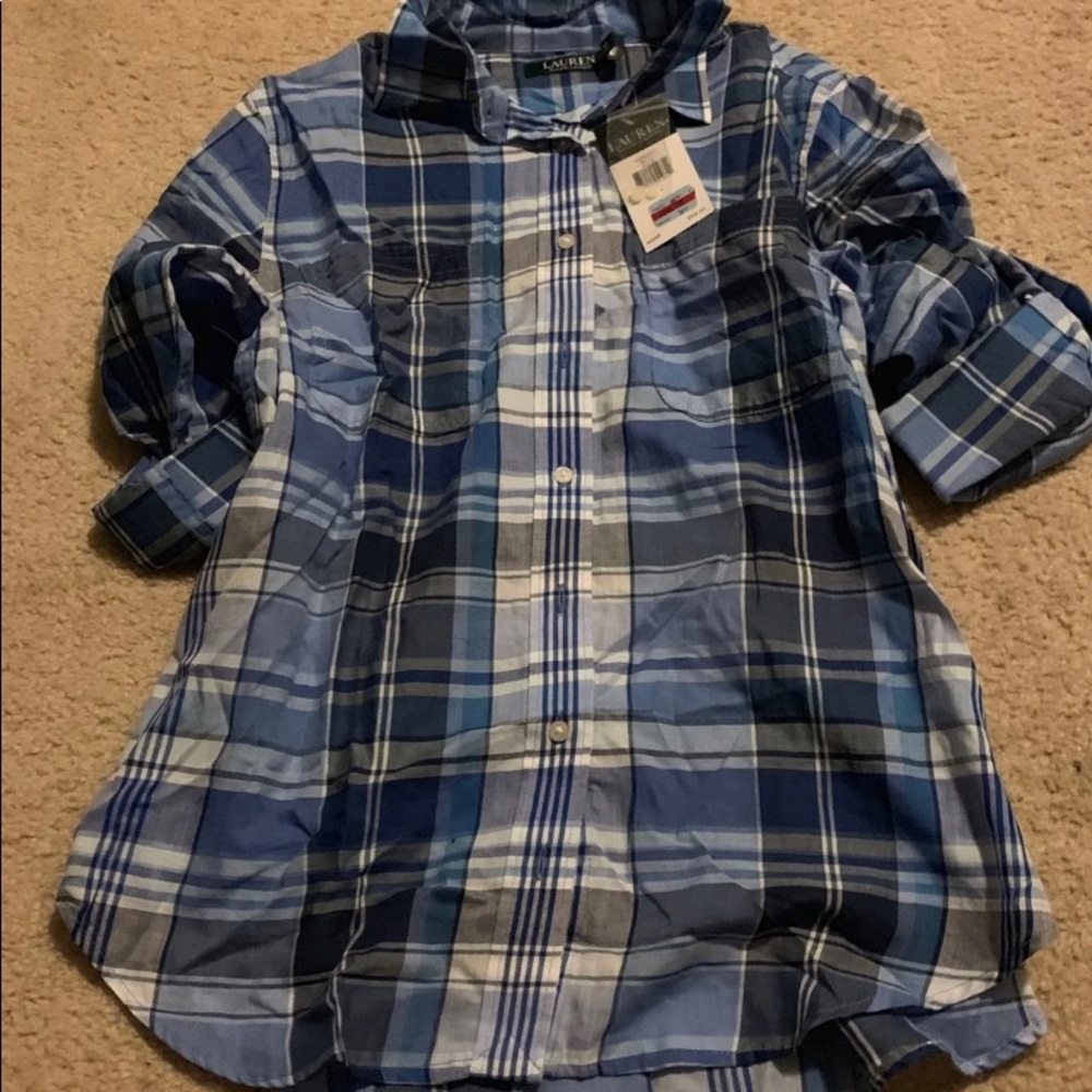 Button up shirt women’s